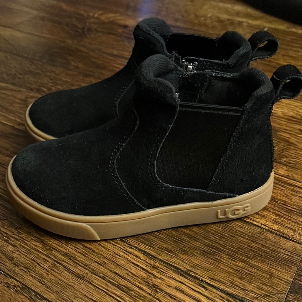 GIRLS’ UGG HAMDEN II BOOTS